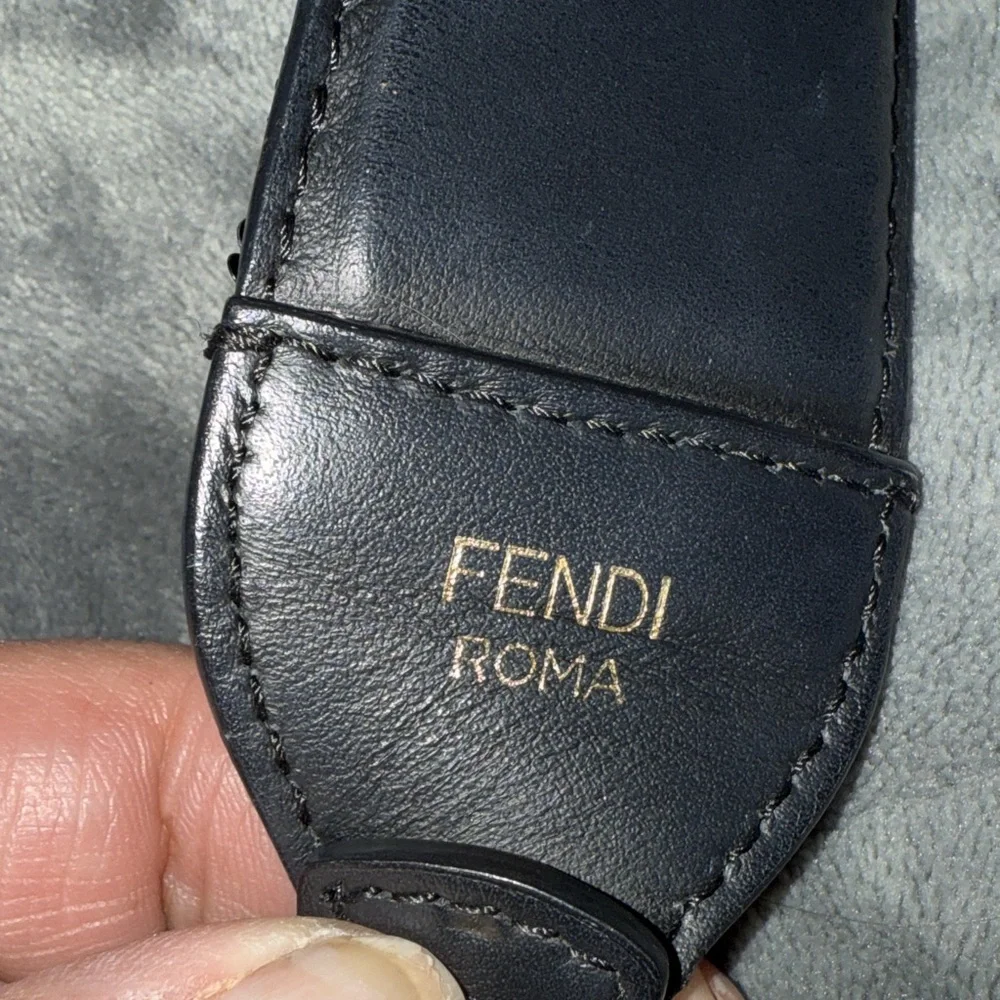 Pre-loved Fendi strap with sequence excellent condition 34” L - Picture 5 of 5